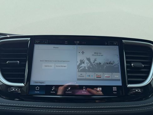 New 2026 Chrysler Pacifica Select FWD image 21
