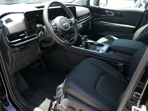 New 2026 Kia Carnival SX Prestige image 10