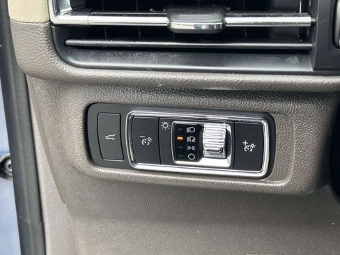 Certified 2022 Lincoln Corsair FWD w/ Premium Package image 31