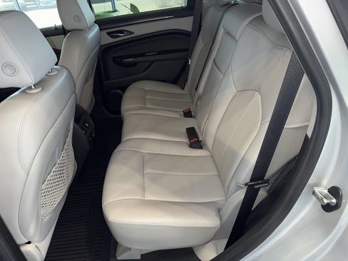 Used 2013 Cadillac SRX FWD image 18