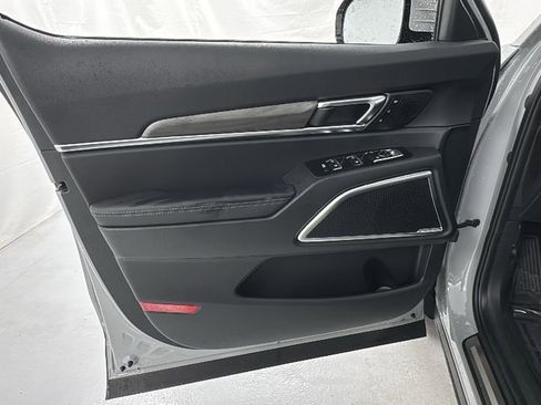 Used 2025 Kia Telluride SX Prestige X-Pro image 18
