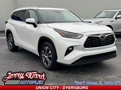 Used 2023 Toyota Highlander XLE