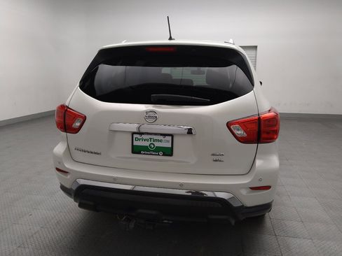 Used 2018 Nissan Pathfinder SL AWD/4WD image 7