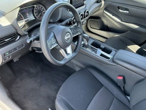 Used 2025 Nissan Sentra SV FWD image 14