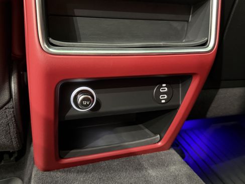 Certified 2023 Porsche Cayenne GTS AWD/4WD image 24