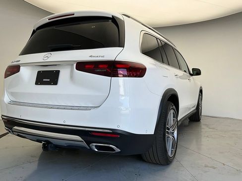 Used 2024 Mercedes-Benz GLS 450 4MATIC image 2