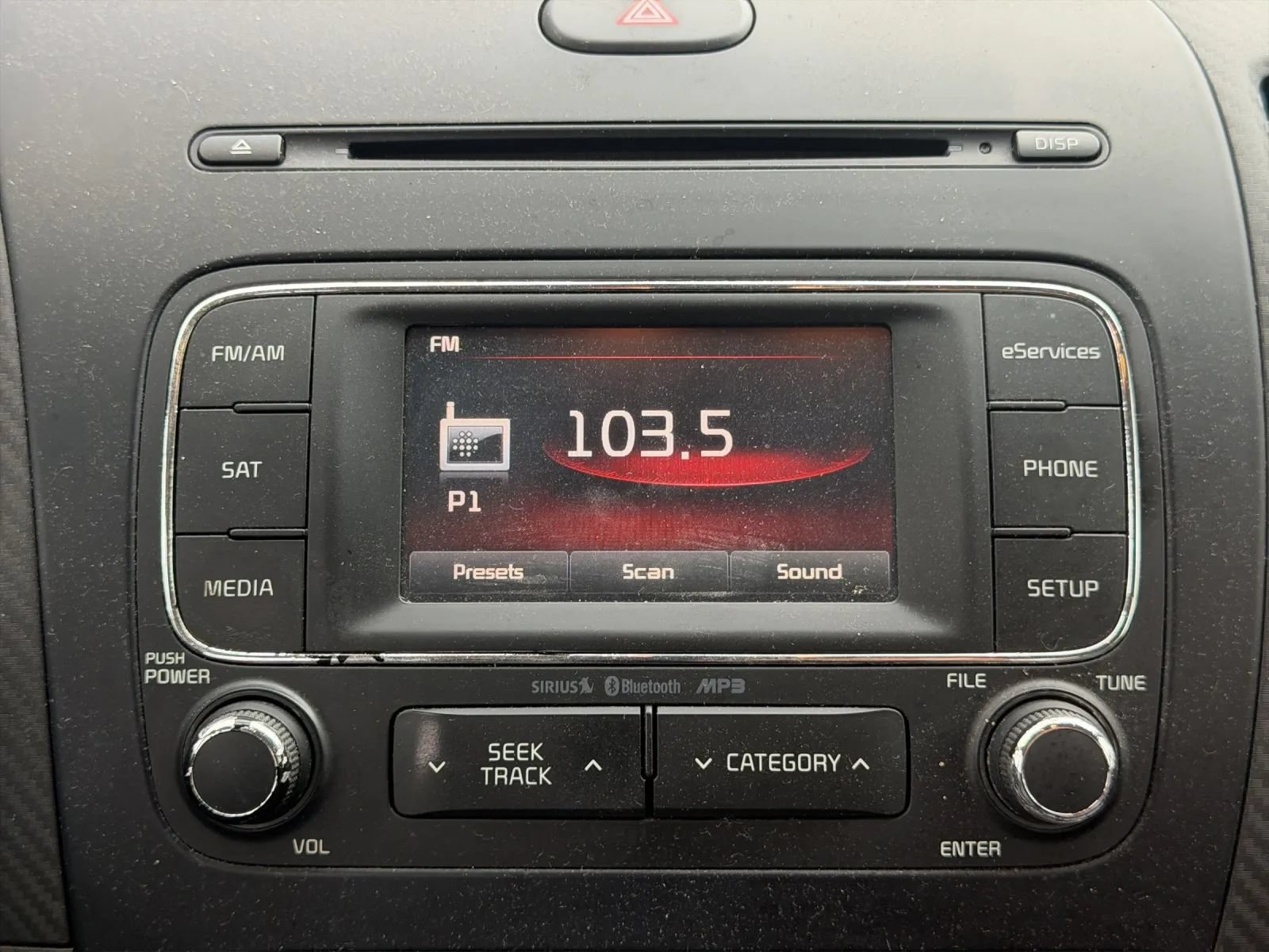 Used 2015 Kia Forte EX w/ Premium Package FWD image 16