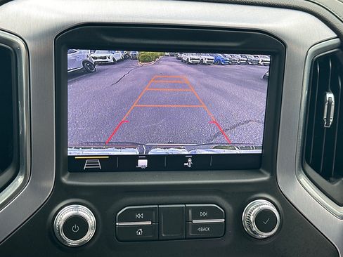 Used 2019 GMC Sierra 1500 SLT w/ SLT Premium Package RWD image 17