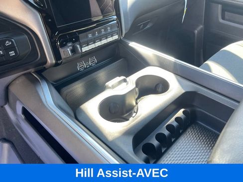 Used 2025 RAM 2500 Big Horn AWD/4WD image 19
