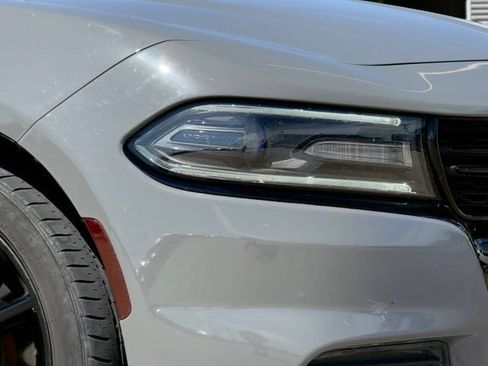 Used 2018 Dodge Charger SXT w/ Blacktop Package RWD image 9