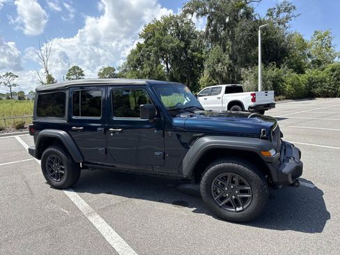Used 2025 Jeep Wrangler Unlimited Sport AWD/4WD image 1