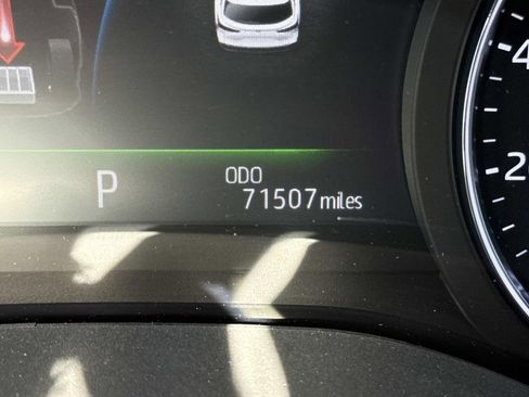 Used 2021 Toyota Sienna Platinum image 40