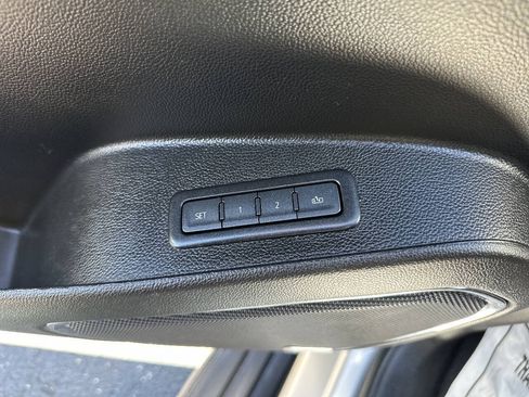 Used 2019 GMC Yukon XL Denali RWD image 12