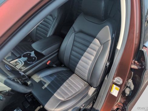 Used 2016 Ford Edge SEL w/ Equipment Group 201A AWD/4WD image 11
