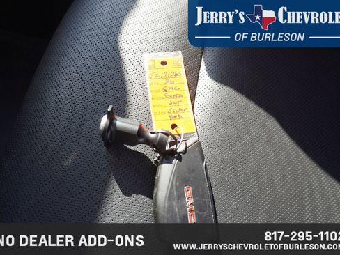 Used 2026 GMC Sierra 1500 SLT AWD/4WD image 10