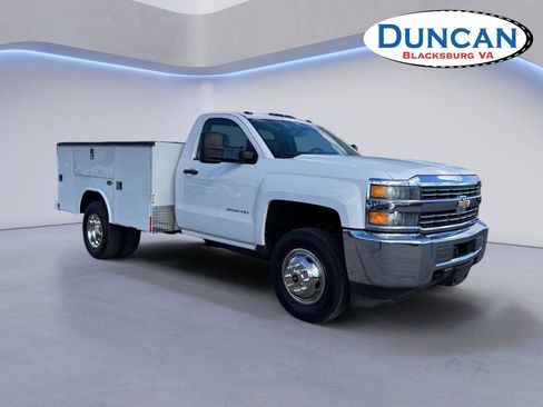 Used 2015 Chevrolet Silverado 3500 W/T image 1