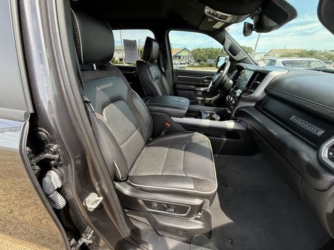Used 2024 RAM 1500 Laramie image 11