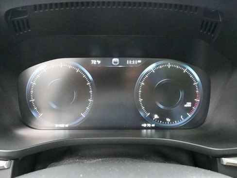 Used 2019 Volvo XC60 T6 Momentum w/ Advanced Package AWD/4WD image 29