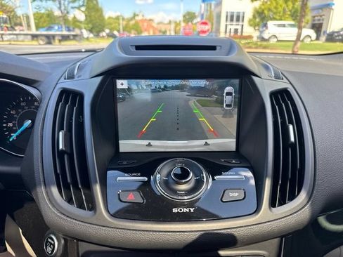 Used 2018 Ford Escape Titanium w/ Ford Safe & Smart Package FWD image 14