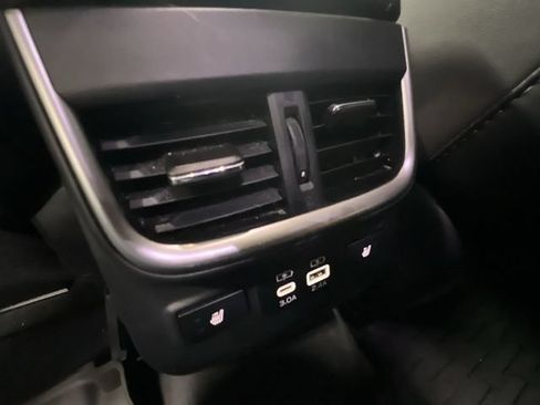 Used 2024 Subaru Outback Touring AWD/4WD image 23