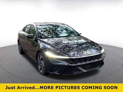 Used 2025 Hyundai Elantra SEL