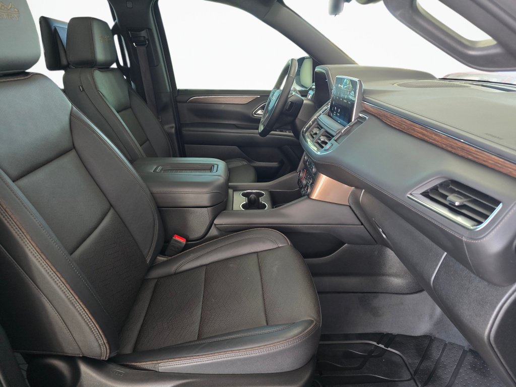 Used 2024 Chevrolet Tahoe High Country AWD/4WD image 46