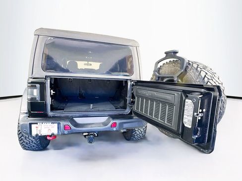 Used 2020 Jeep Wrangler Unlimited Rubicon w/ Steel Bumper Group image 26