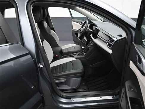 New 2026 Volkswagen Taos SEL image 14