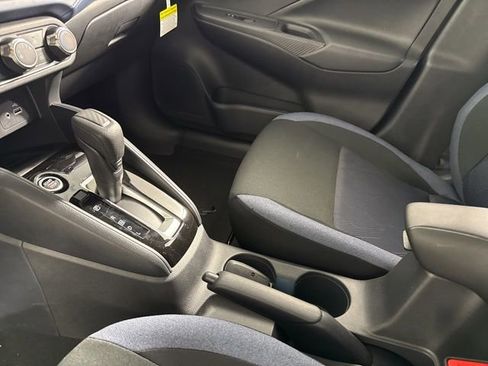 Used 2025 Nissan Versa SV w/ Trunk Package image 22