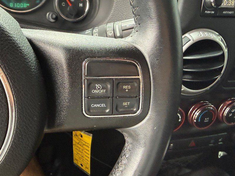 Used 2016 Jeep Wrangler Unlimited Sahara w/ Dual Top Group AWD/4WD image 19