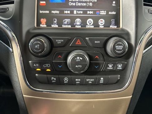 Used 2016 Jeep Grand Cherokee Limited 75th Anniversary AWD/4WD image 19