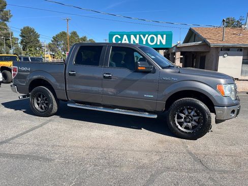 Used 2014 Ford F150 XLT w/ XLT Chrome Package image 2