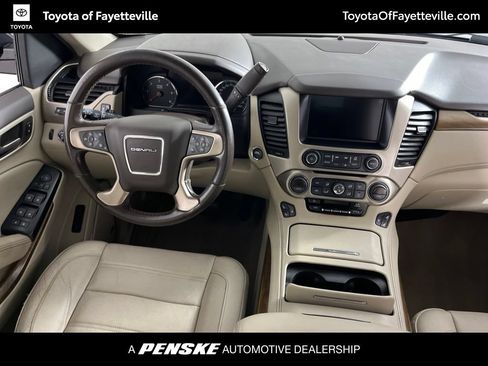 Used 2019 GMC Yukon Denali AWD/4WD image 4