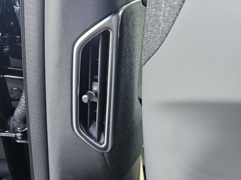 Used 2024 Lucid Air Pure image 39