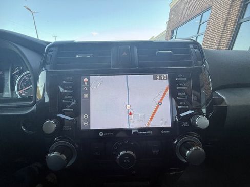 Used 2022 Toyota 4Runner TRD Off-Road Premium AWD/4WD image 26