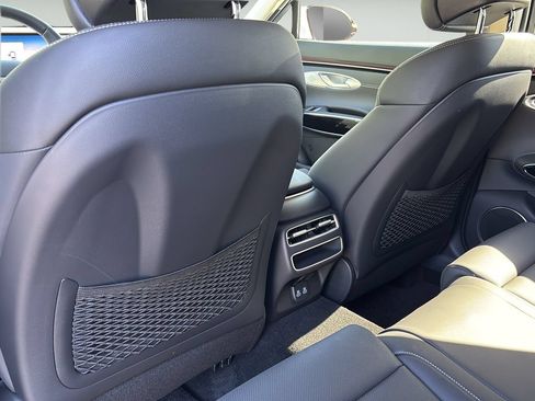 Certified 2026 Genesis GV70 2.5T AWD/4WD image 17