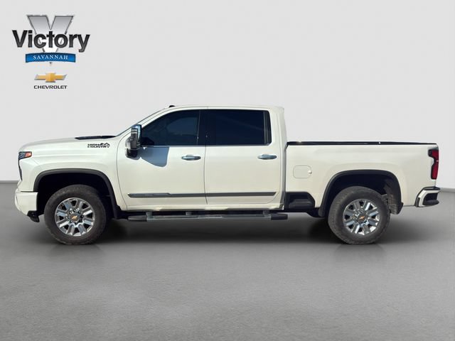 Used 2024 Chevrolet Silverado 2500 High Country w/ High Country Premium Package AWD/4WD image 4