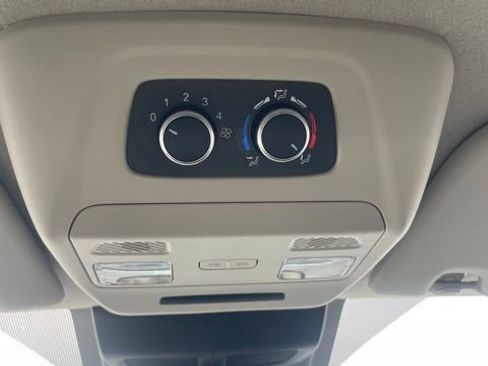 Used 2023 Ford Transit 350 XLT image 21