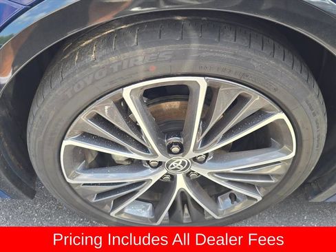 Used 2024 Toyota Prius XLE FWD image 6