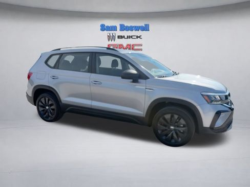 Used 2024 Volkswagen Taos S FWD image 3