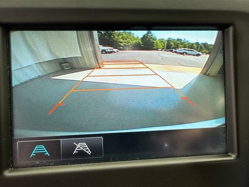 Used 2018 Chevrolet Equinox LS FWD image 23