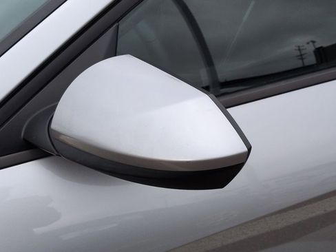 Used 2022 Hyundai Elantra SEL w/ Convenience Package image 29