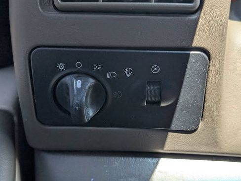 Used 2003 Ford F250 Lariat AWD/4WD image 11