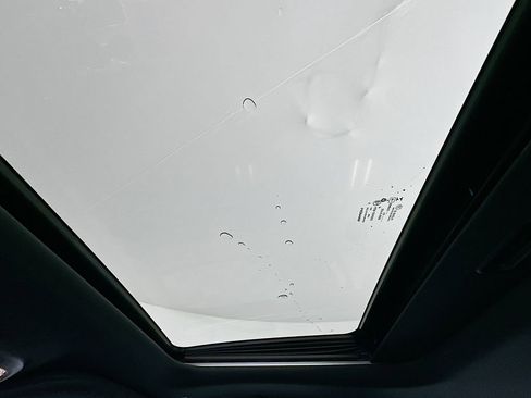 Used 2017 Jeep Grand Cherokee Laredo image 21