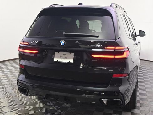 Used 2025 BMW X7 xDrive40i w/ M Sport Package image 6