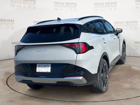 New 2026 Kia Sportage SX FWD image 5