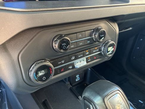 Used 2025 Ford Bronco Big Bend AWD/4WD image 30