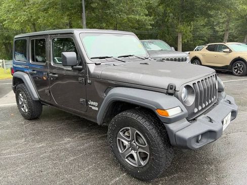 Used 2019 Jeep Wrangler Unlimited Sport S AWD/4WD image 8