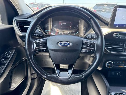 Used 2021 Ford Escape SE w/ SE Sport Appearance Package FWD image 14