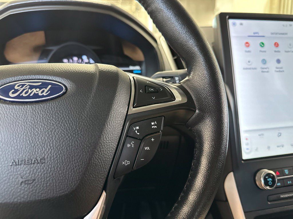 Used 2023 Ford Edge SEL AWD/4WD image 43